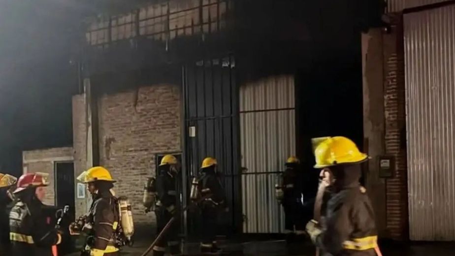 Venganza laboral: incendió un depósito y golpeó a su jefe por una deuda salarial