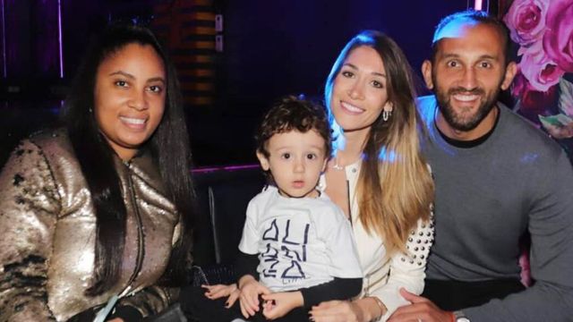 Un futbolista cordobés le cambió la vida a la niñera de sus hijos.