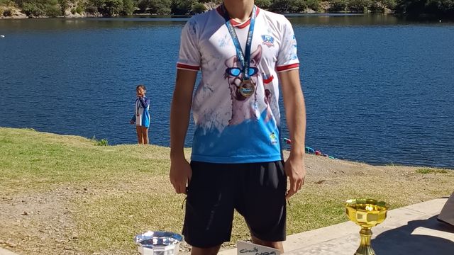 Gianluca Barletta ganó la final del Circuito de Aguas Abiertas del NOA.