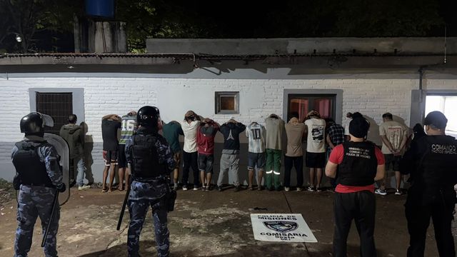 Operativo en el oeste de Posadas: detuvieron a 12 hombres con antecedentes delictivos.