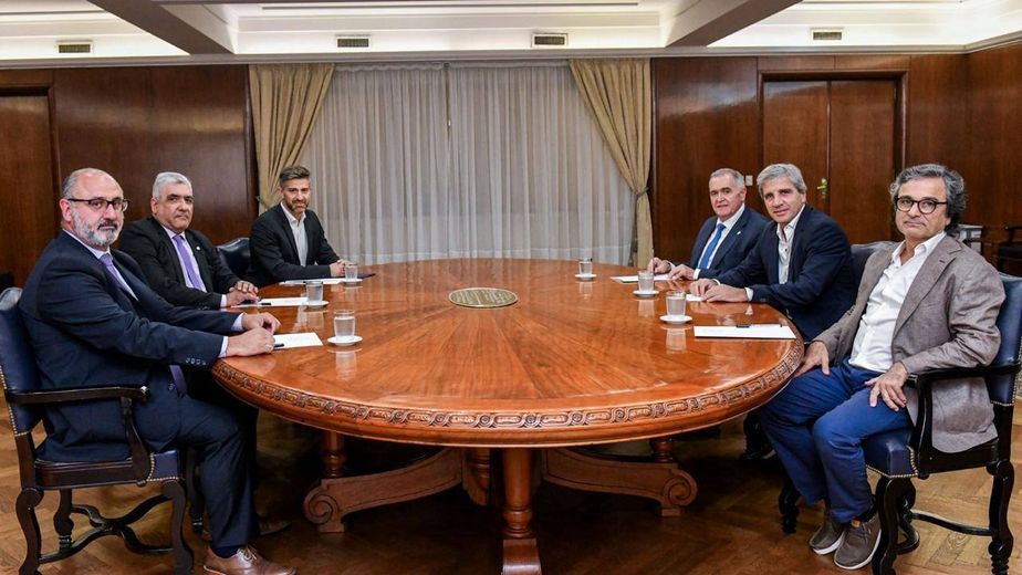 Jaldo y Caputo avanzaron en una obra hídrica estratégica para la provincia