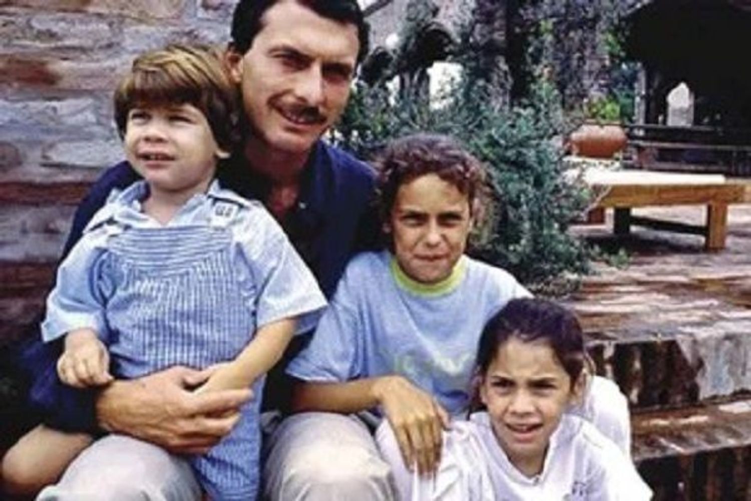 Los hijos de Mauricio Macri e Yvonne Bordeu