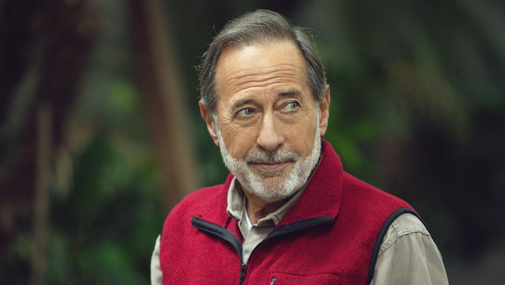 Guillermo Francella planea atrapar a todos con la nueva temporada de El encargado, que se transmite en Disney+.