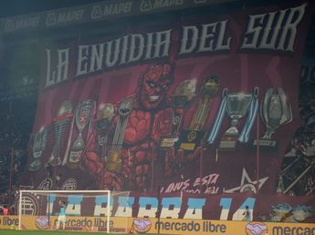 Qué son los "tifos": la nueva moda de las hinchadas del fútbol argentino