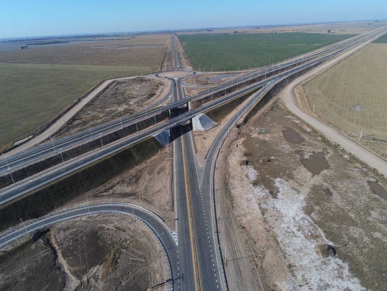 Autopista 19: en el tramo Arroyito - Santiago Temple pavimentaron un tramo