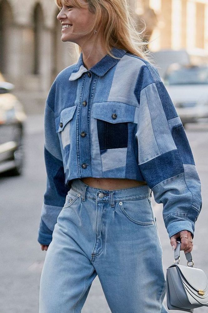 Cómo crear una campera única a partir de dos jeans viejos