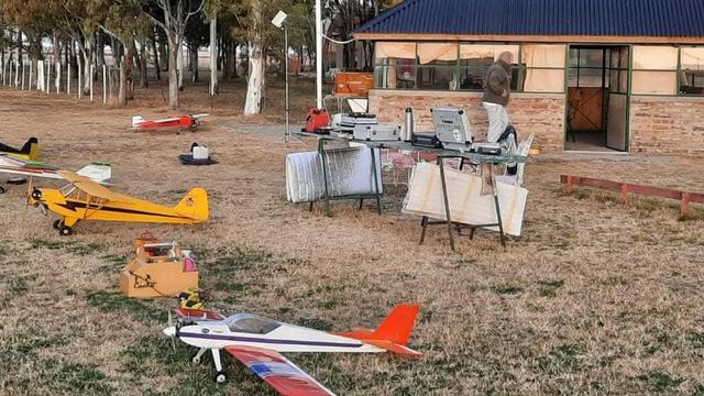 El Aero Club Punta Alta realizará la 26° edición del festival "Volando junto al mar". 