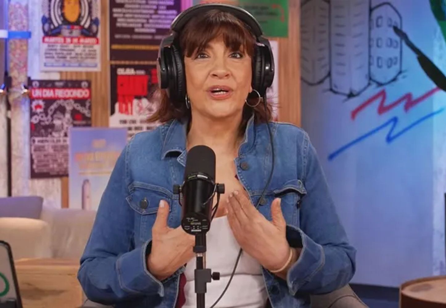 Elizabeth Vernaci conduce Amanece que no es poco en Olga.