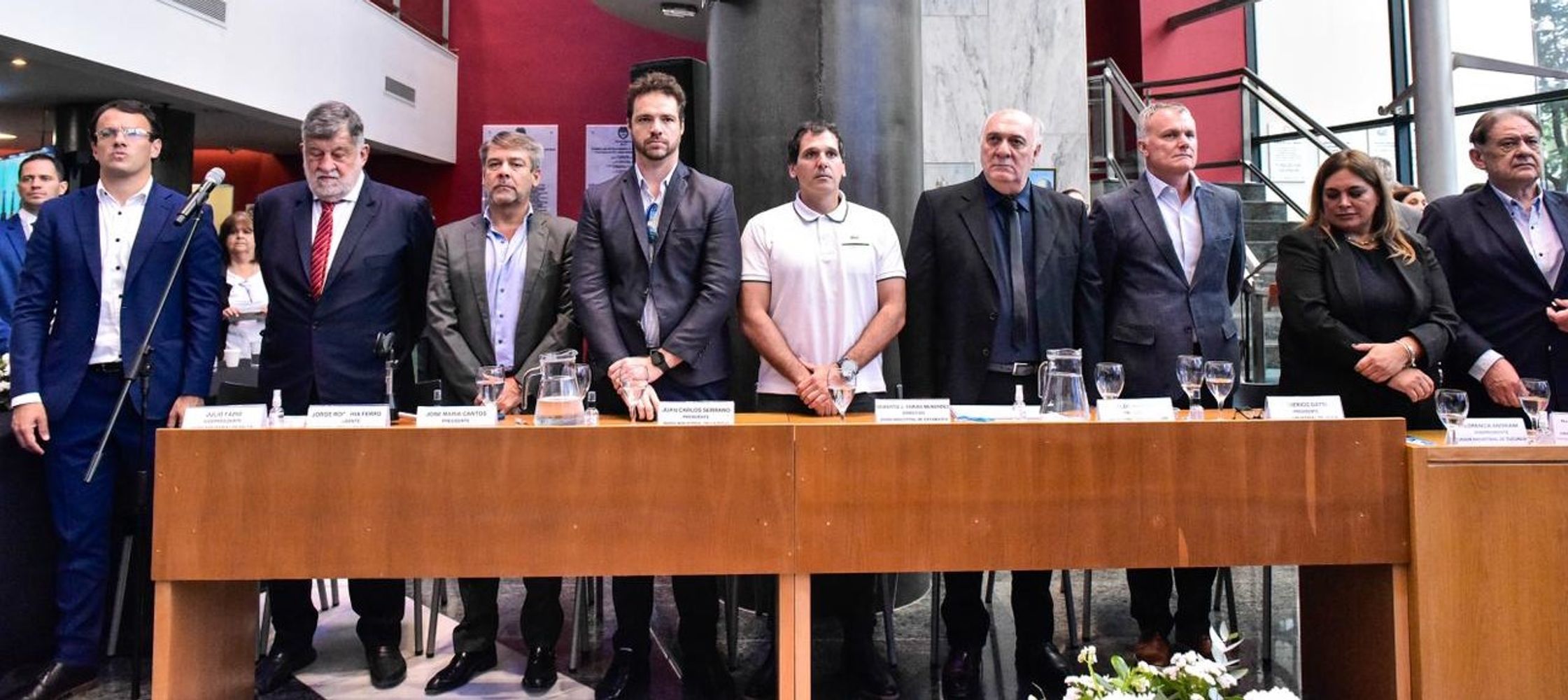 Las entidades que integran UNINOR presentaron ante el Parlamento del Norte Grande Argentino un manifiesto que describe la delicada situación del sector y solicita formalmente la declaración de la emergencia industrial para la región.
