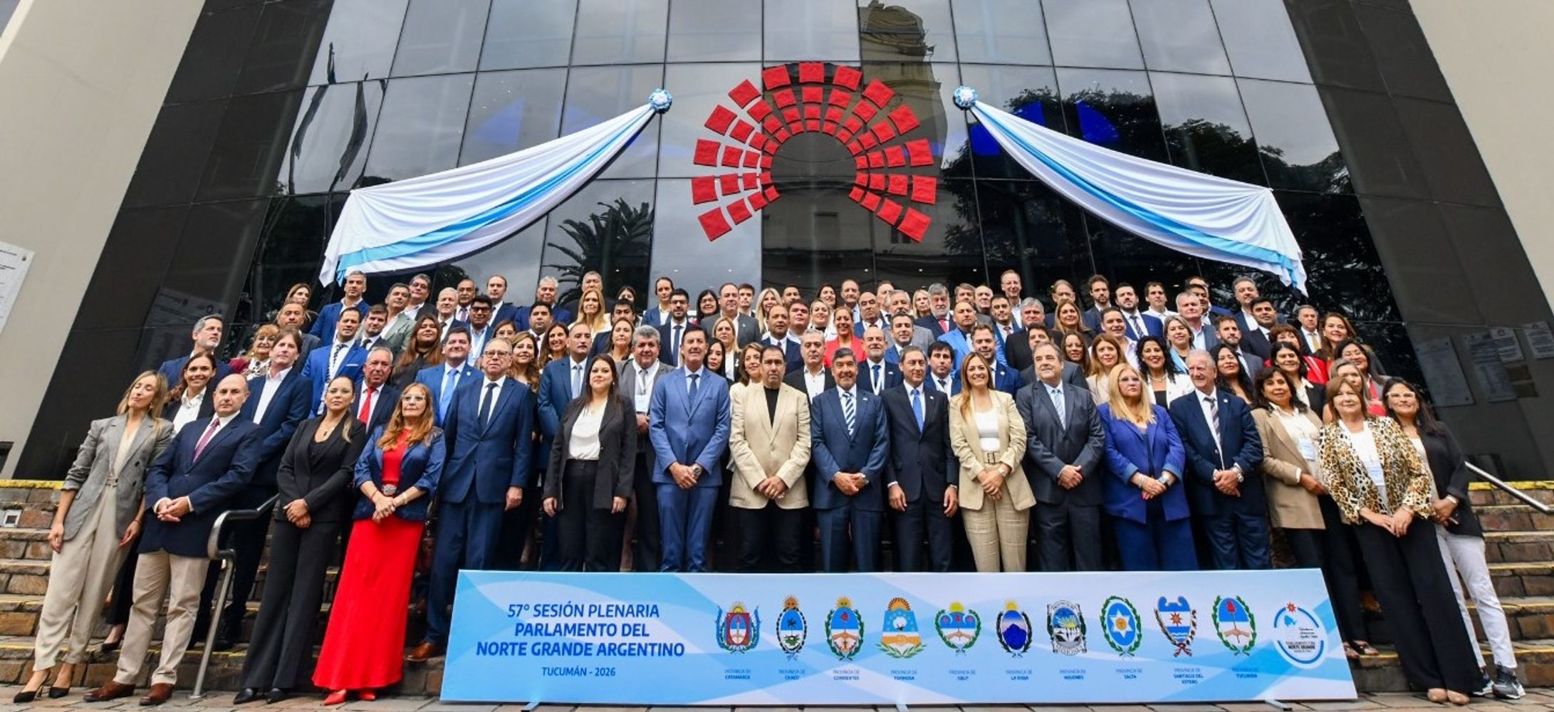 El Parlamento del Norte Grande sesionó en Tucumán, con una agenda orientada al desarrollo regional y expresando un fuerte reclamo federal.