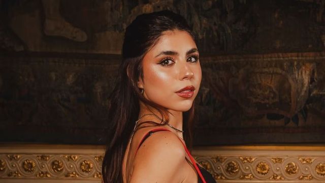 Cami Mayan se sumó al accesorio tendencia de la temporada y dio cátedra de estilo con un look viral