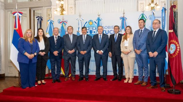 “La economía no se sostiene en base a la macro solamente”, dijo en Tucumán el vicegobernador y presidente de la Legislatura de Jujuy, Alberto Bernis, al participar en el Parlamento del Norte Grande junto a sus pares de la región.