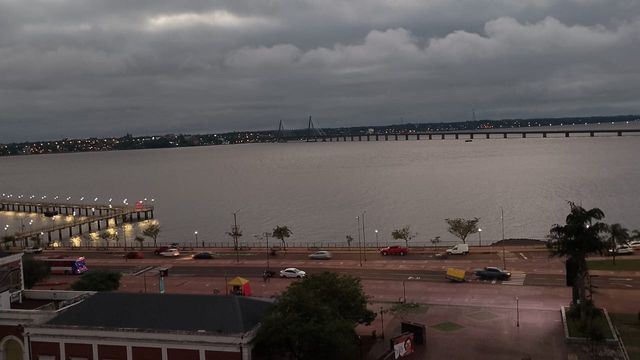Jueves con lluvias débiles por la mañana y mejora desde la tarde en Misiones.