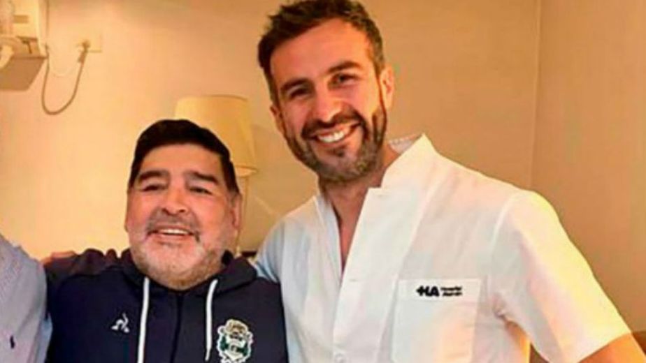 Leopoldo Luque mostró una foto de Diego Maradona 5 días antes de su muerte: "¿Ustedes lo ven hinchado?