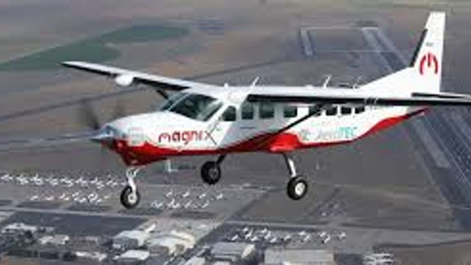 Un cordobés se llevó una avioneta como una "ganga", en una subasta de bienes narcos