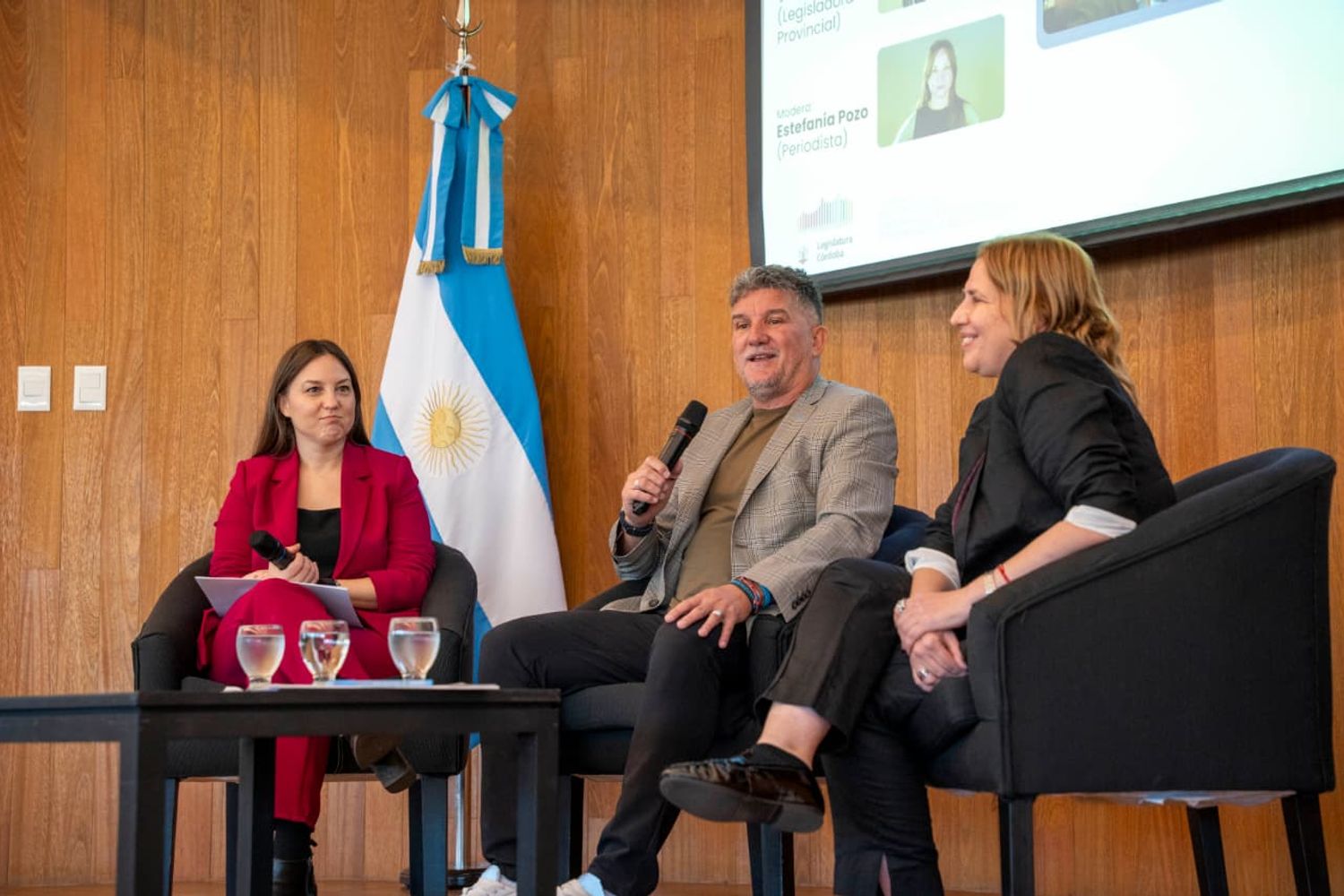 Luis Fabián Artime, presente en la presentación de la ley que incorpora la educación Económica y Financiera en las escuelas de la Provincia de Córdoba. 