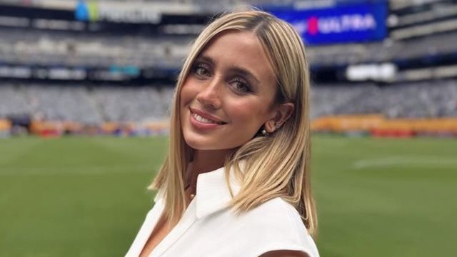 Morena Beltrán apostó un look sastrero y arrasó en el Superclásico con un outfit total black