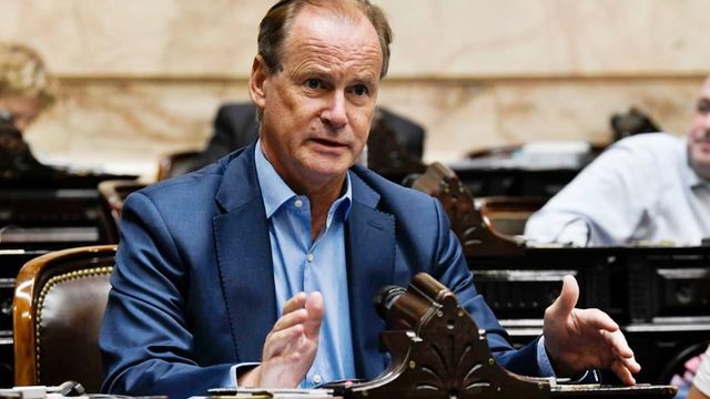 Allanaron la vivienda de una hija de Bordet en Paraná en el marco de una causa por presunto enriquecimiento ilícito.