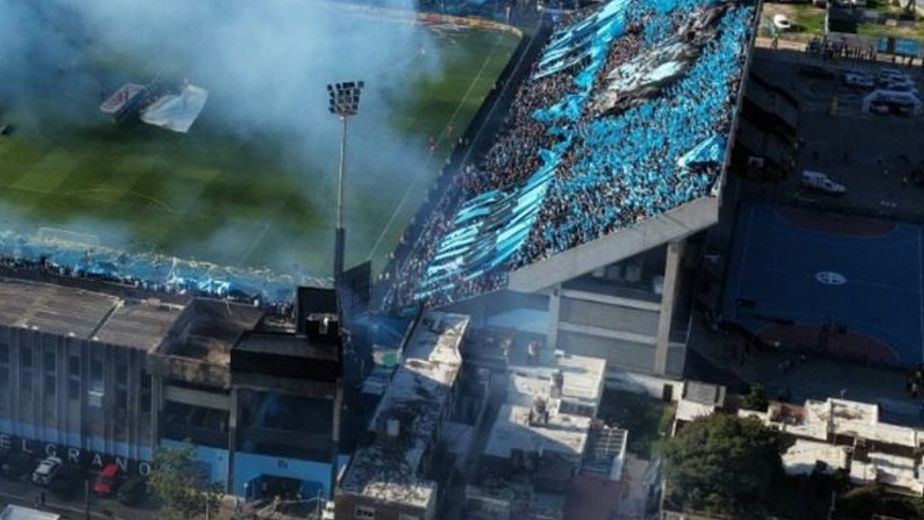 Quiso entrar a ver a Belgrano con un carnet falso y terminó detenido tras golpear a un empleado
