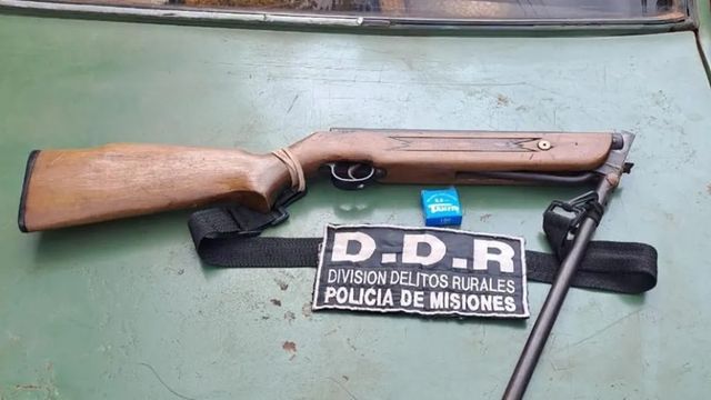 Puerto Piray: adolescente realizó disparos con un aire comprimido hacia la casa de una vecina.