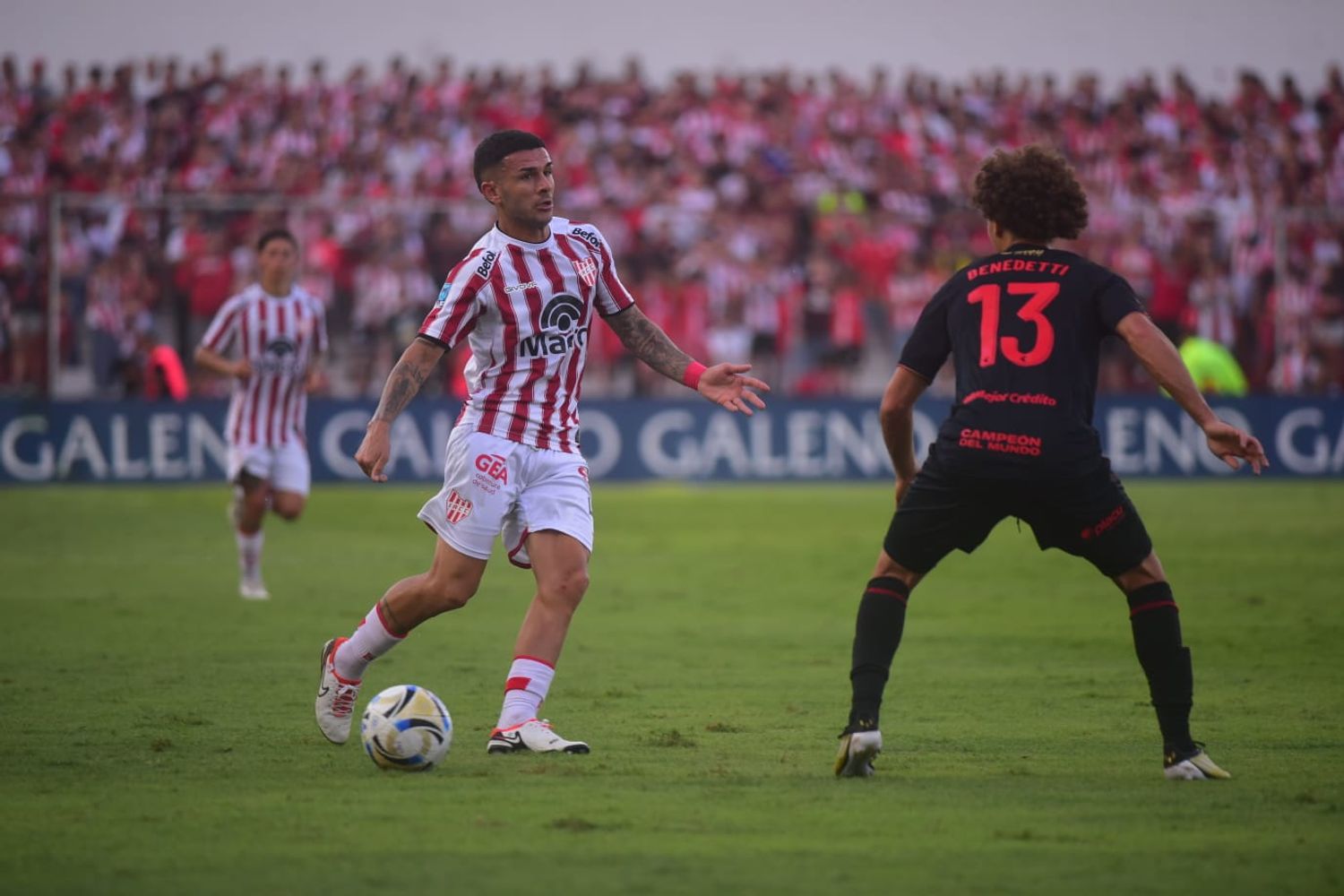 Instituto y Estudiantes jugaron en el Monumental General Perón 