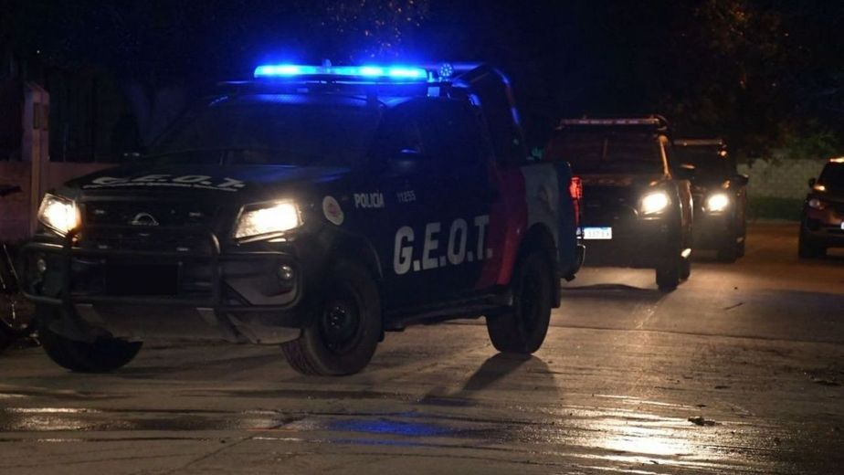 Peligro en Córdoba: simularon ser policías y asaltaron una casa