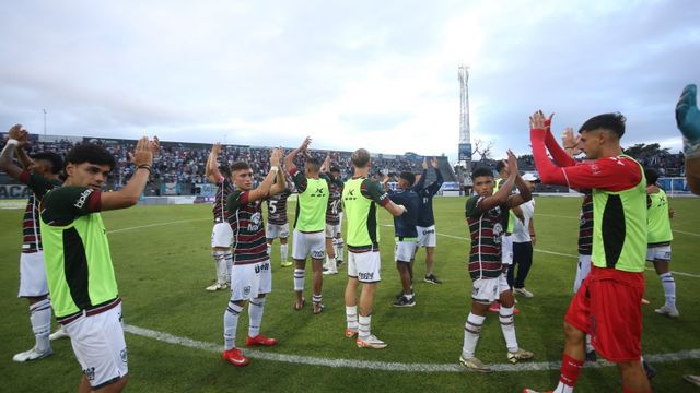 Gimnasia y Esgrima de Jujuy recibe este domingo a Almagro en el estadio "23 de Agosto" con el liderazgo de la Zona B en juego y la chance de ampliar la ventaja sobre sus escoltas en la Primera Nacional 2026.