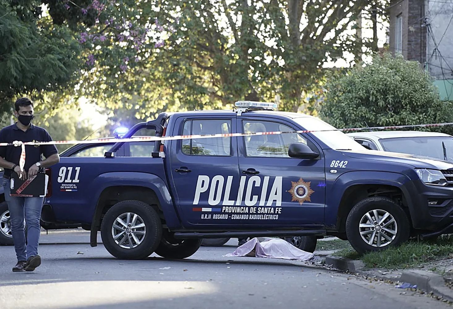 Impactante caso en Rosario: una pareja de estudiantes fue hallada muerta y crece la hipótesis de femicidio.