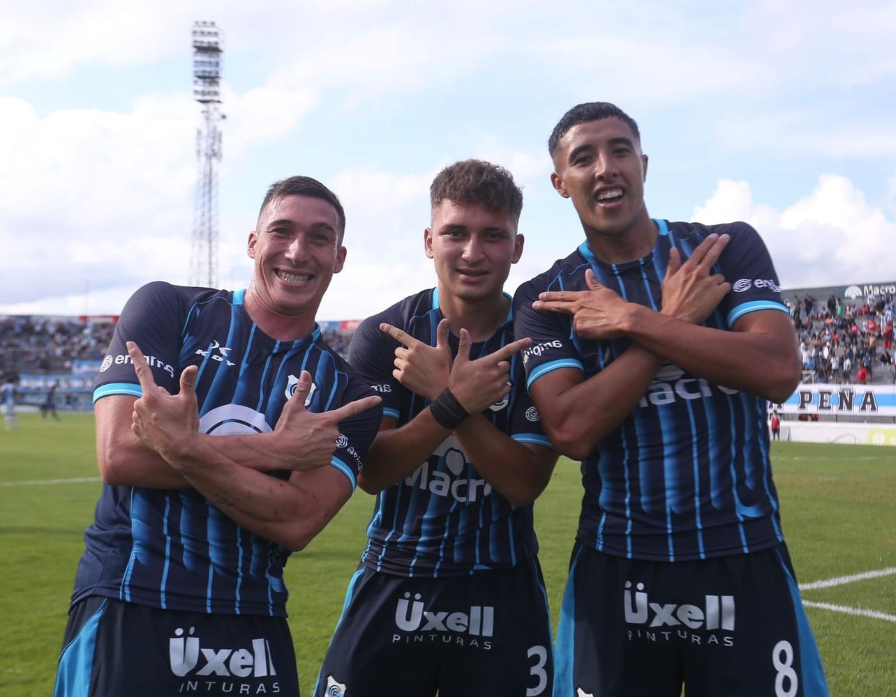 Los dirigidos por Hernán Pellerano aplastaron a Almagro en el “23 de Agosto” y reafirmaron su liderazgo en la Zona B de la Primera Nacional.