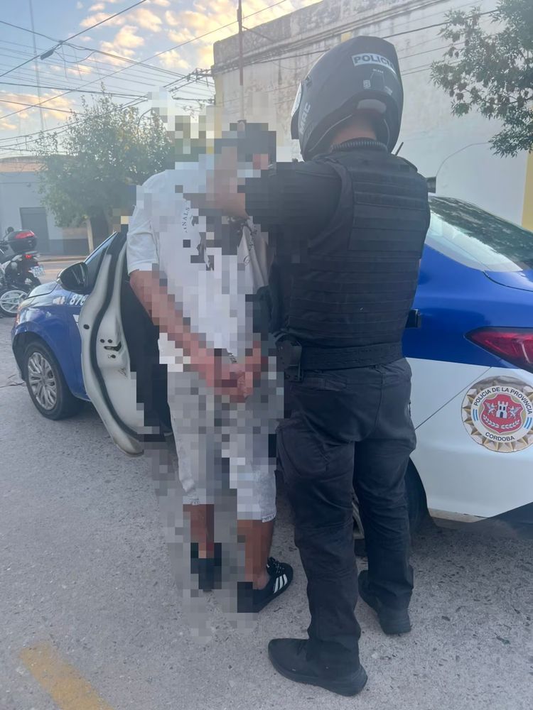 Atropellaron a un efectivo en un control.