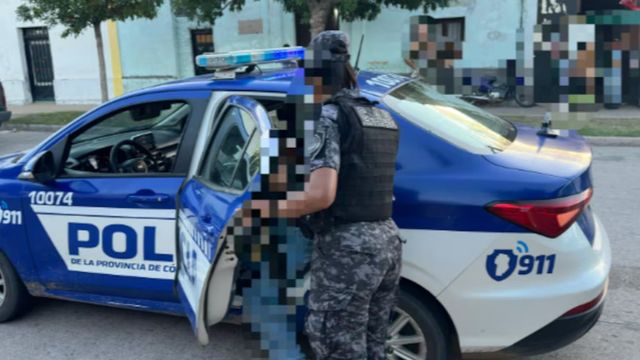 Atropellaron a un efectivo en un control.
