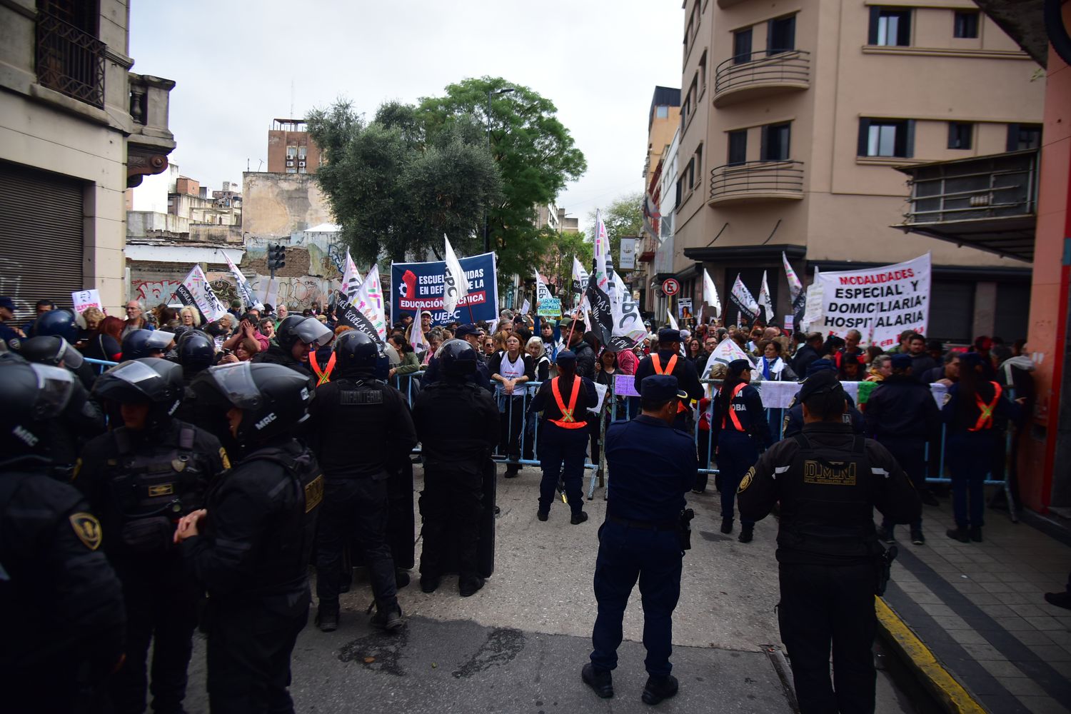 Incidentes durante una asamblea de Uepc.