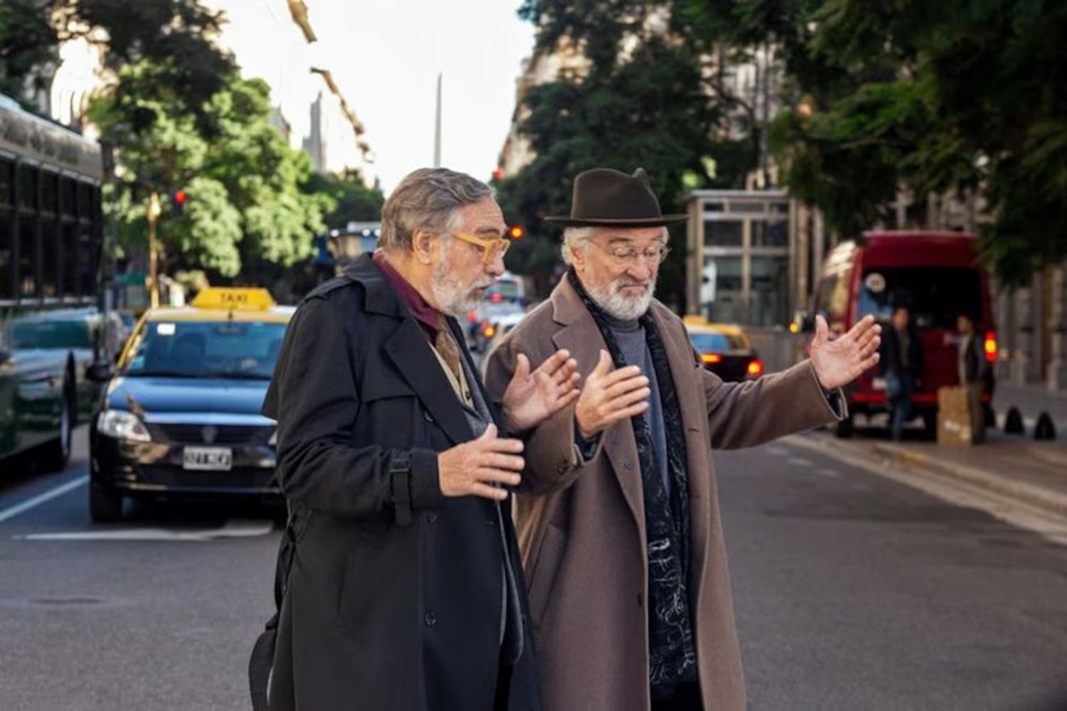 Luis Brandoni y Robert De Niro en "Nada".