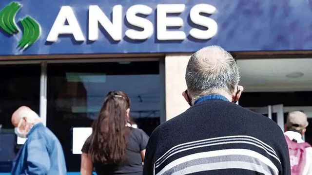 Jubilados en ANSES.