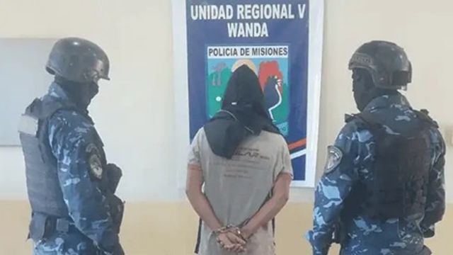 Wanda: allanamientos por robo armado en ruta provincial, hay un detenido y un menor demorado.