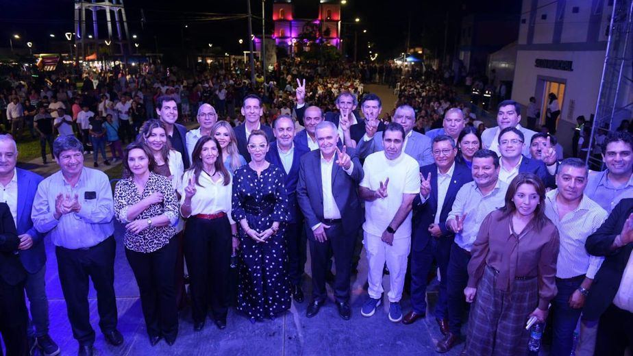 Aniversario y obras en Burruyacú en una jornada de celebración y gestión