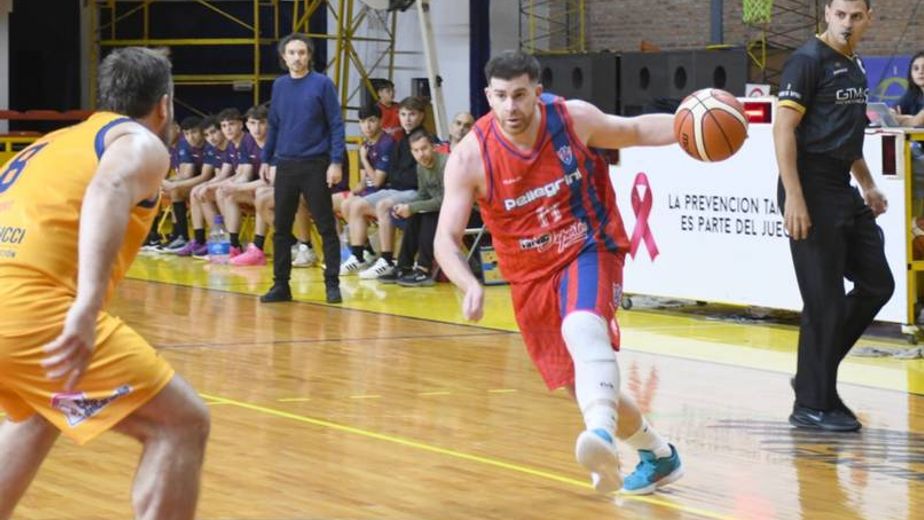 Básquet: Pellegrini dejó el invicto en el "Manu Ginóbili"