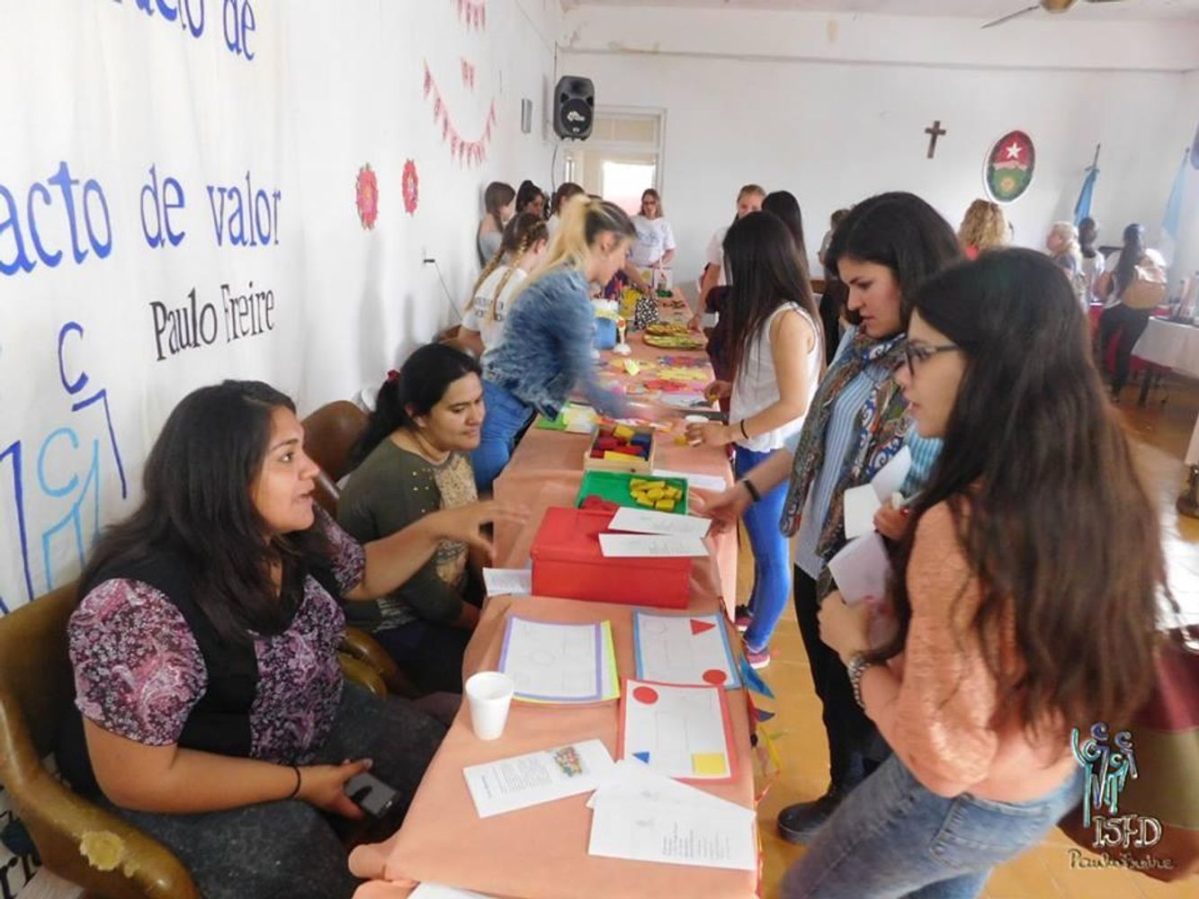 IAFAS refuerza la prevención del juego en adolescentes con talleres y campañas en toda la provincia.