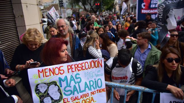 Incidentes durante una asamblea de Uepc.
