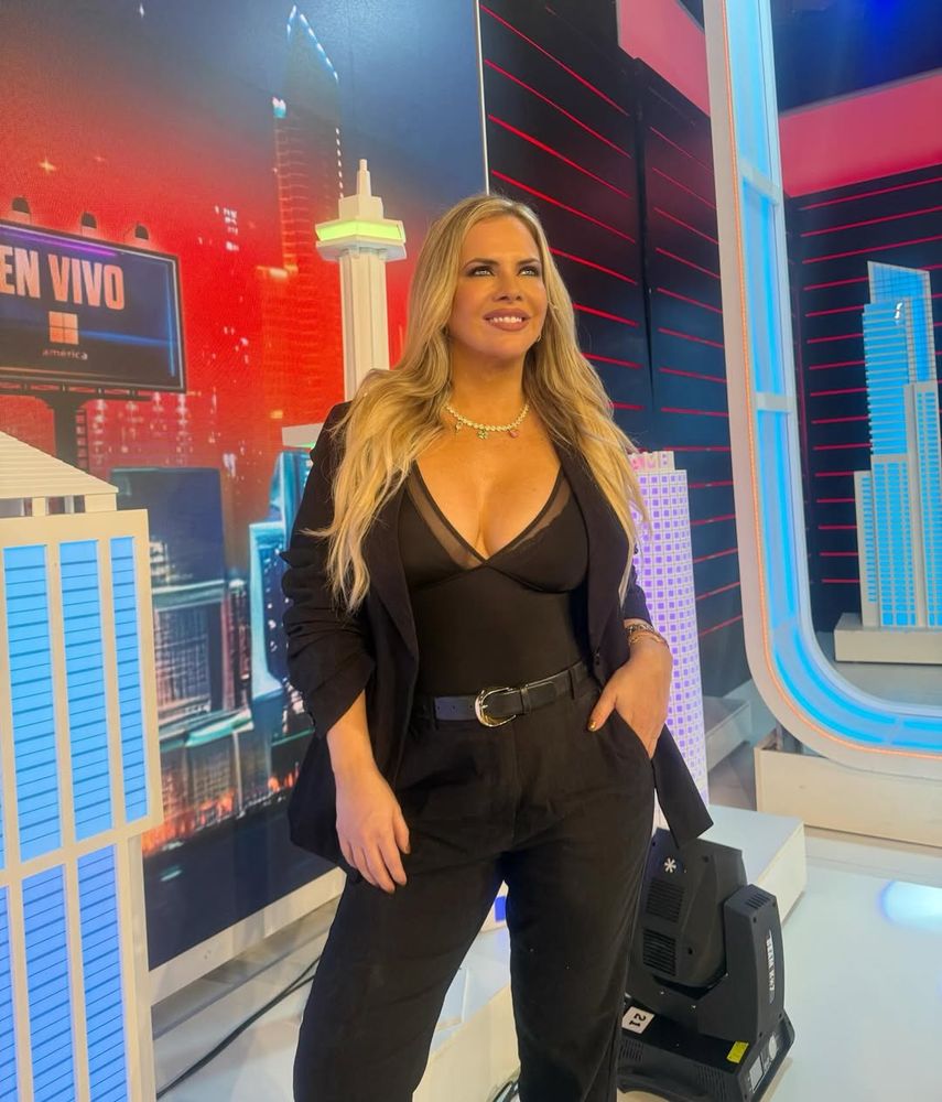 Body y saco sastrero: Ale Maglietti dio cátedra de estilo con el look total black de la temporada