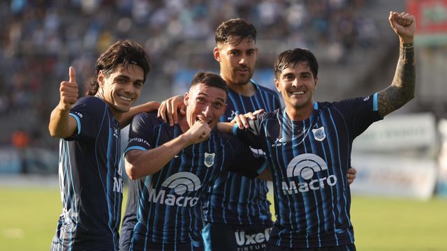 La superioridad numérica en la zona de gestación fue determinante para que los ataques terminaran en jugadas claras de gol, explicó el capitán de Gimnasia de Jujuy, Guillermo Cosaro.