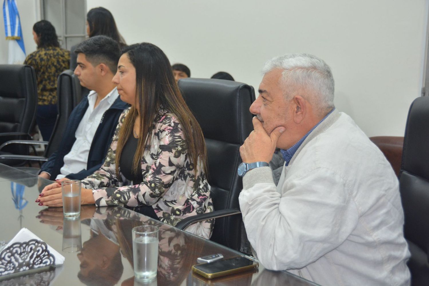 Los empresarios del transporte de media distancia de Jujuy llevaron a la Cámara de Diputados sus preocupaciones e inquietudes, para afrontar la crisis del sector.
