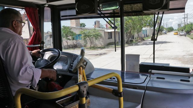 Empresarios del transporte de media distancia informaron en la Legislatura sobre el crítico panorama que atraviesa el sector en Jujuy.