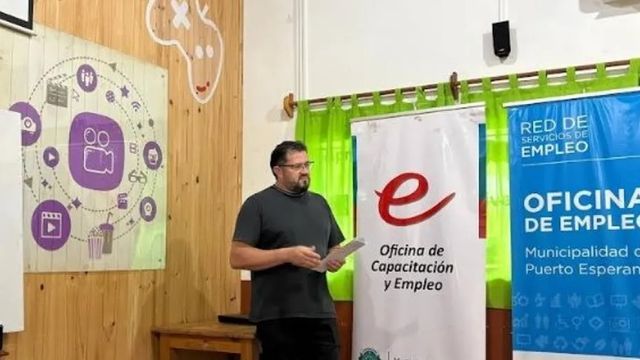 Puerto Esperanza impulsa capacitaciones laborales y asistencia económica para vecinos.