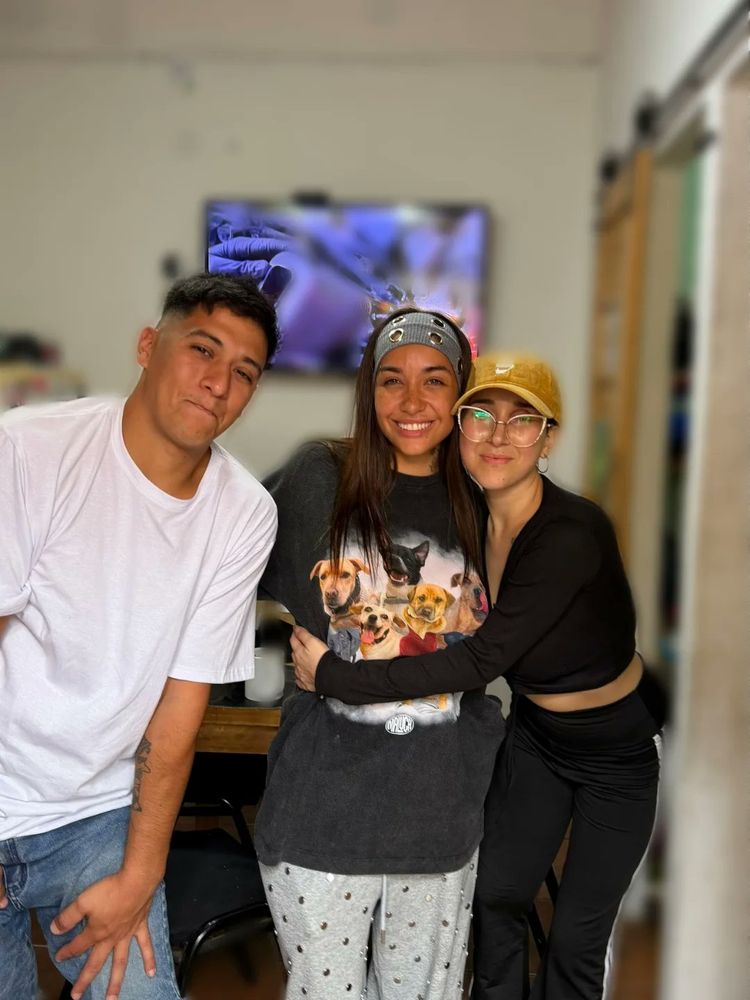 El conmovedor gesto de María Becerra: visitó de sorpresa a una fan con cáncer y le pagó el tratamiento
