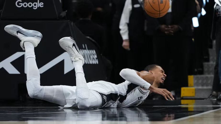 Victor Wembanyama sufrió una conmoción cerebral en pleno partido de la NBA: cómo evoluciona su salud