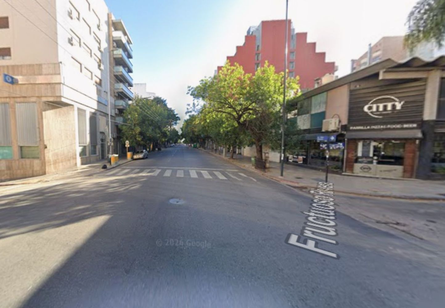 Una mujer fue apuñalada en avenida Vélez Sarsfield al 900.