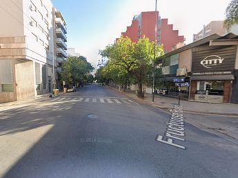 Apuñalaron a una trabajadora en pleno centro de Córdoba y lucha por su vida