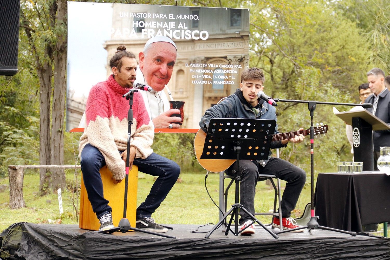 Carlos Paz homenajeó al Papa Francisco con el nuevo Camino de la Paz.