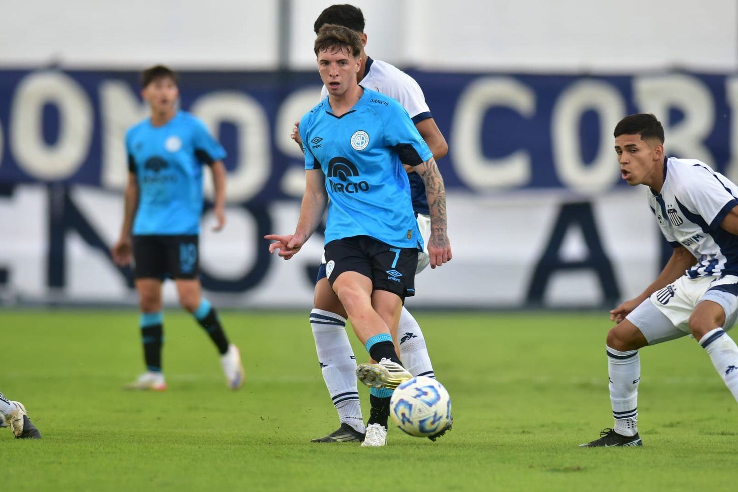 Jeremías Lucco, la figura de Belgrano y del clásico ante Talleres.